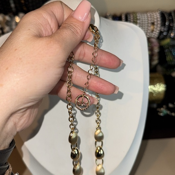 Vintage Trifari Necklace - Picture 2 of 3